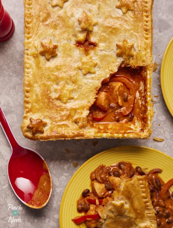 Creamy Fajita Chicken Pie pinchofnom.com